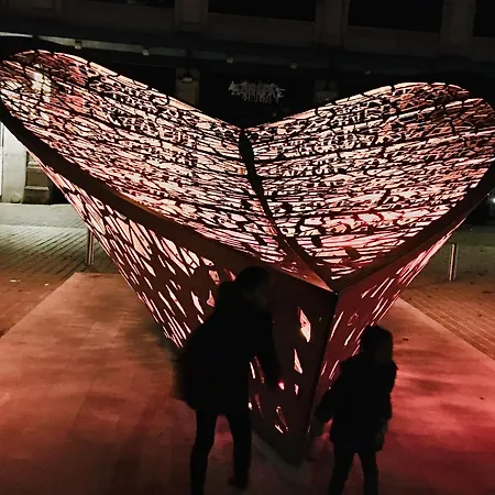 Jade House Hyper Centre