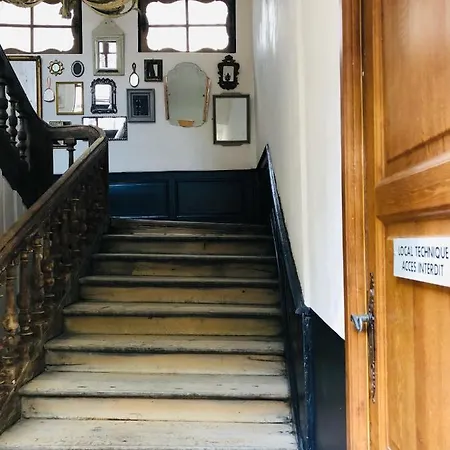 Jade House Hyper Centre *