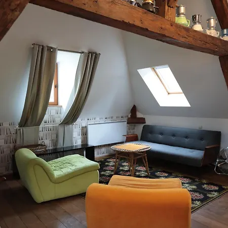 Jade House Hyper Centre *