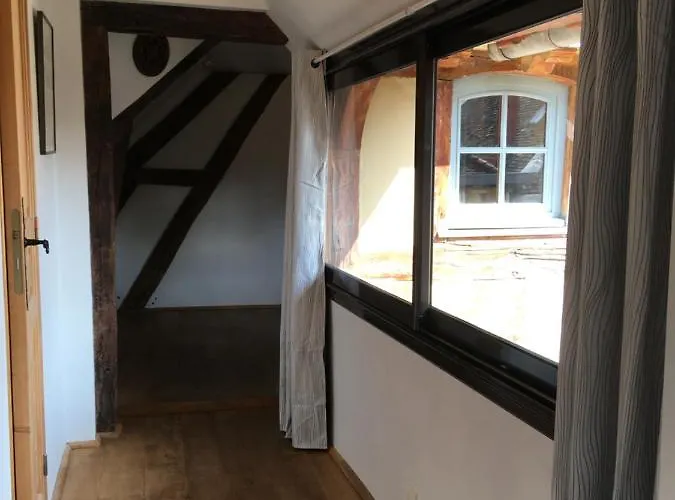 Jade House Hyper Centre *